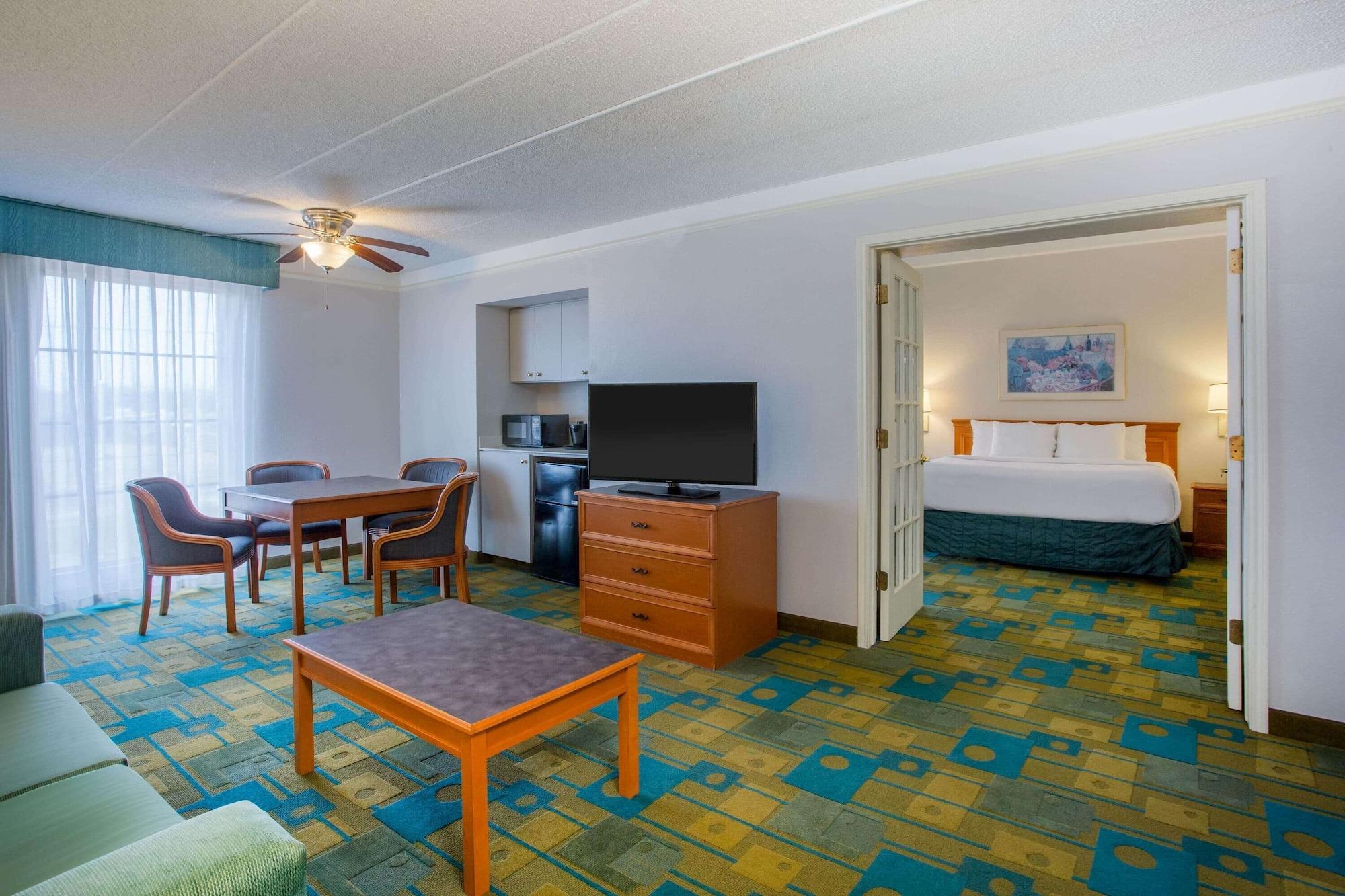 La Quinta Inn By Wyndham Norfolk Virginia Beach Eksteriør bilde