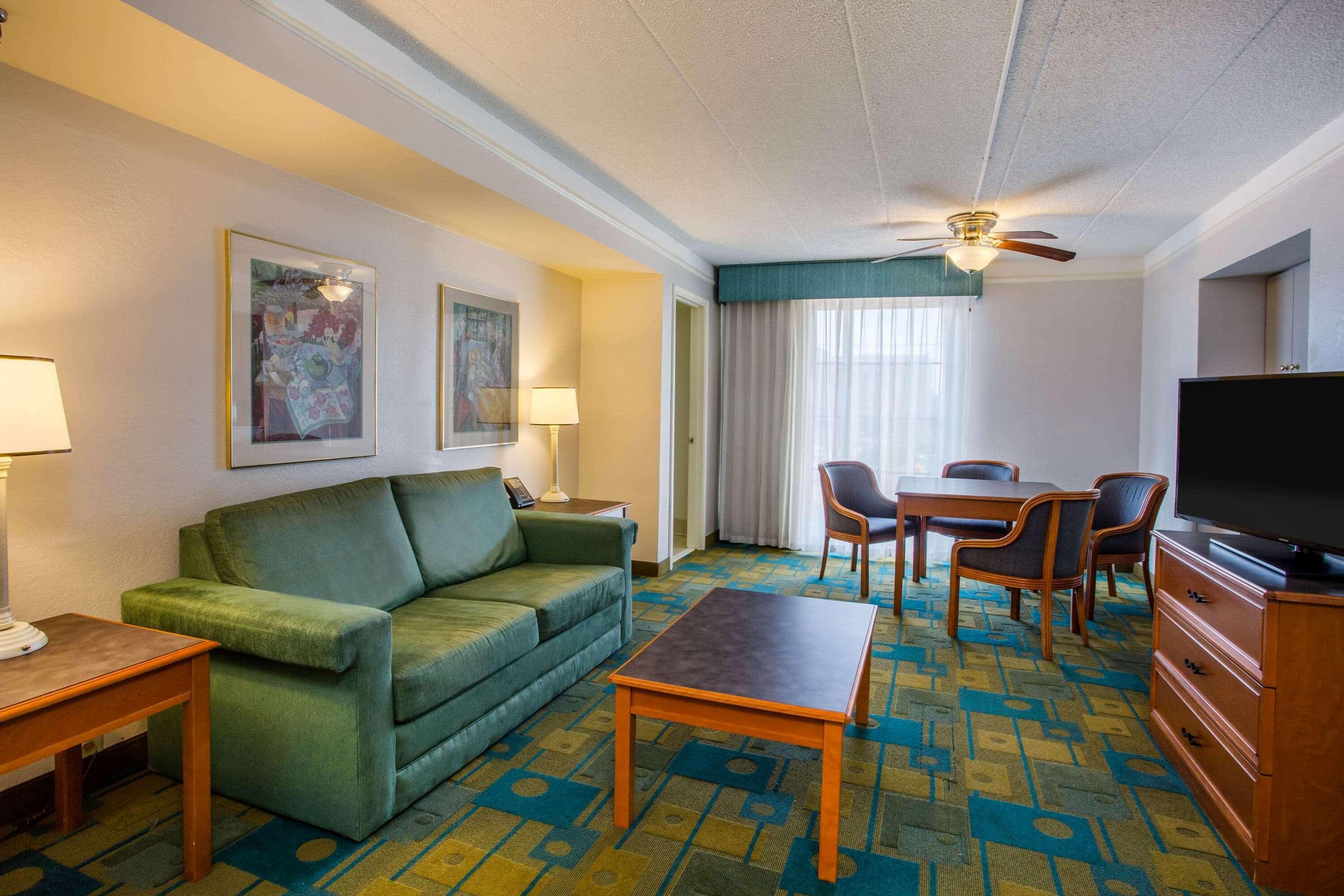 La Quinta Inn By Wyndham Norfolk Virginia Beach Eksteriør bilde