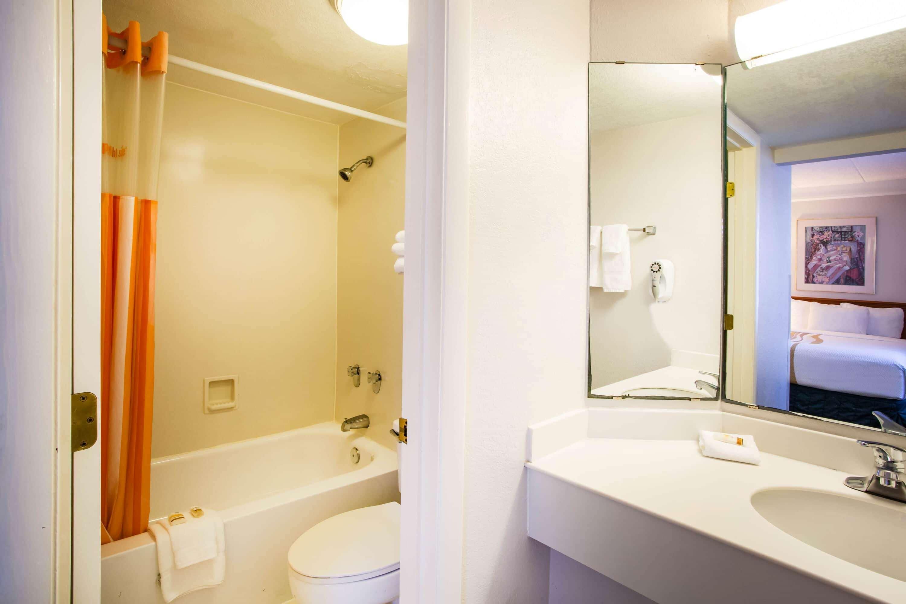 La Quinta Inn By Wyndham Norfolk Virginia Beach Eksteriør bilde