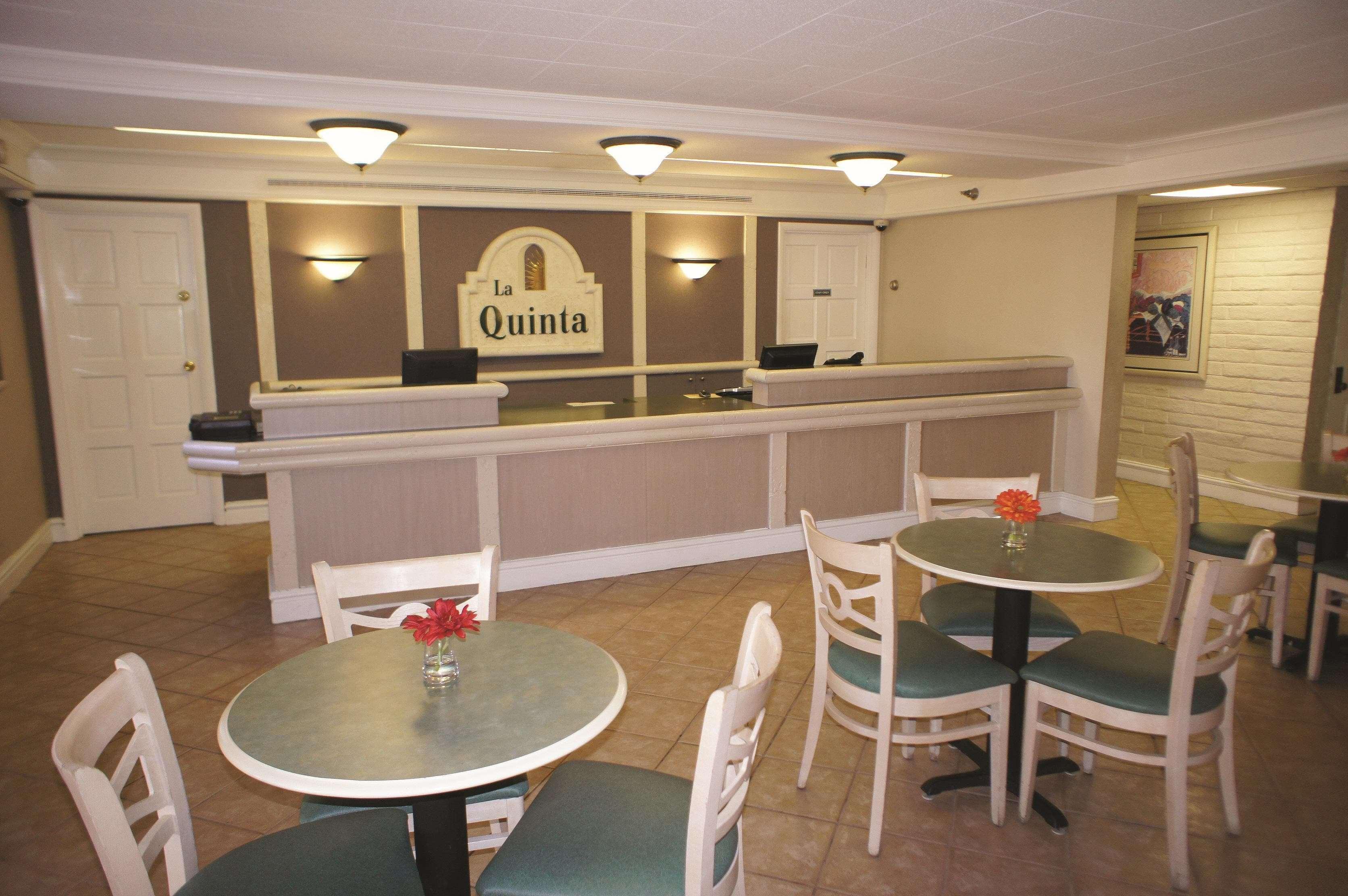 La Quinta Inn By Wyndham Norfolk Virginia Beach Eksteriør bilde