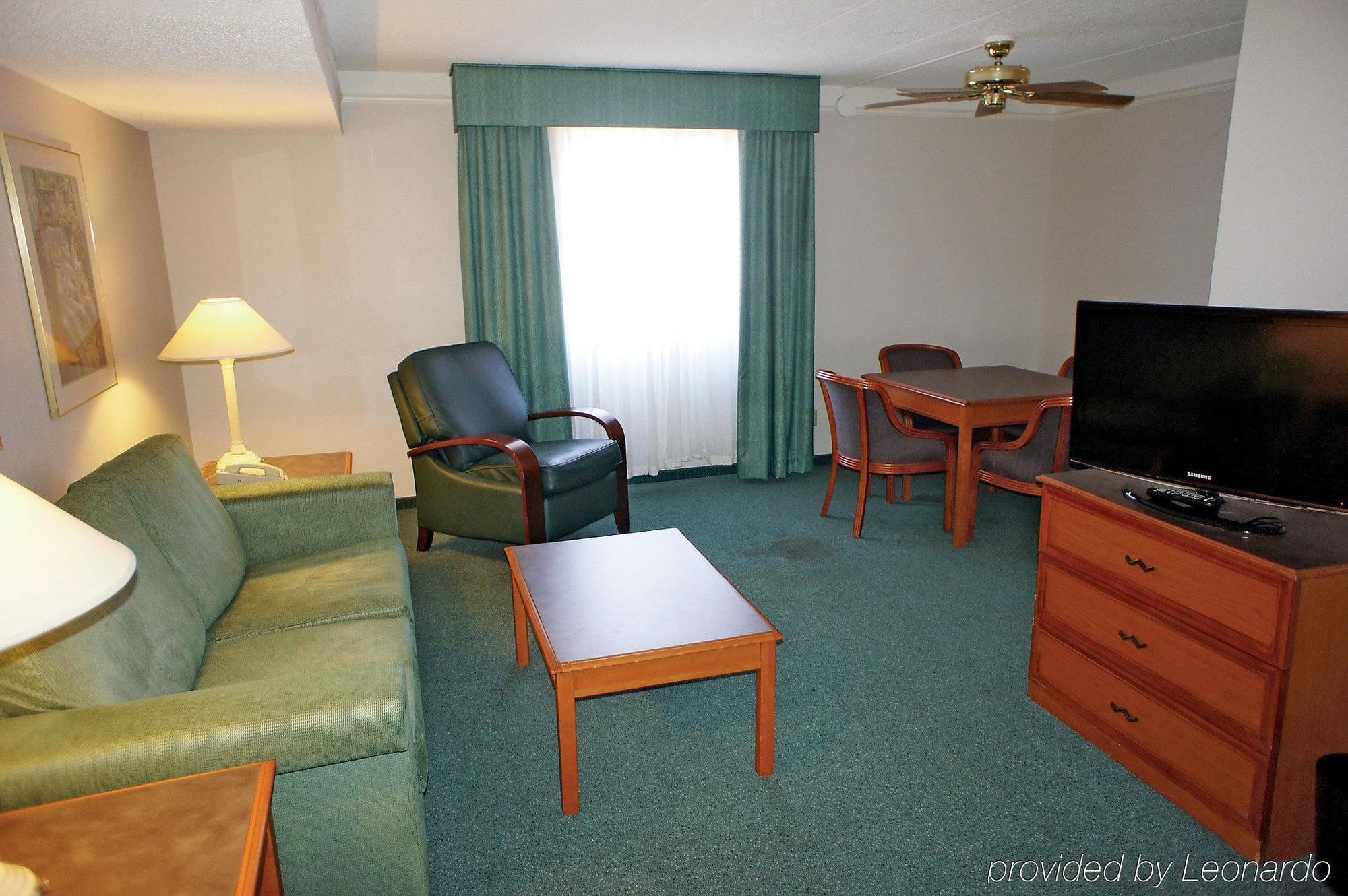 La Quinta Inn By Wyndham Norfolk Virginia Beach Eksteriør bilde